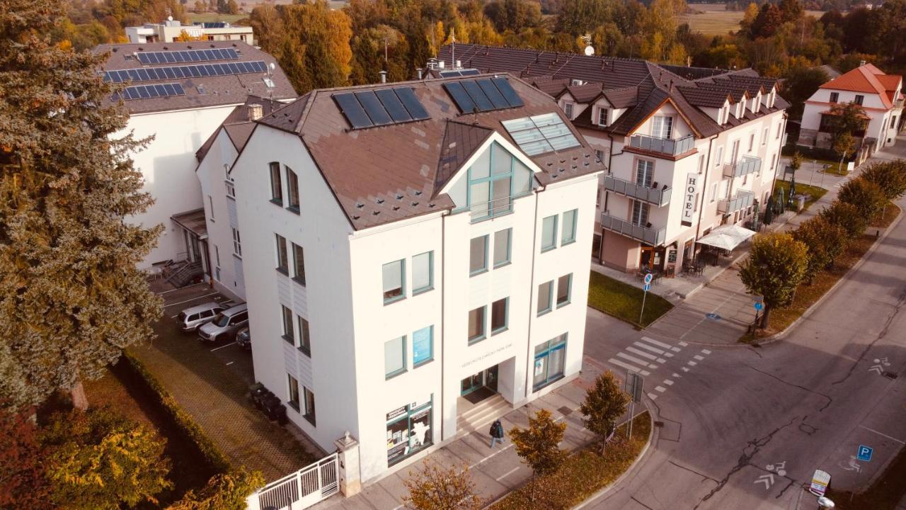 Apartments Radka Třeboň Eksteriør billede